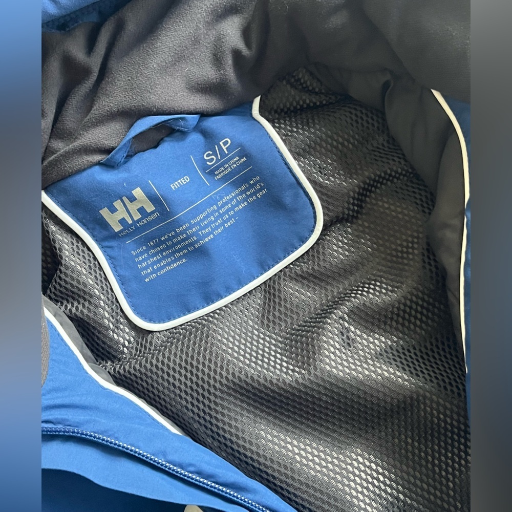 Helly Hansen Ski Jacket - image 8